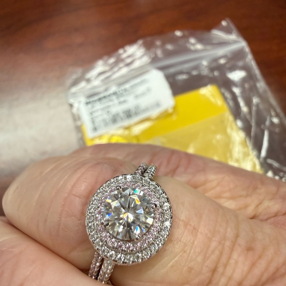1ct Moissanite Halo Ring set - Picture 2 of 5